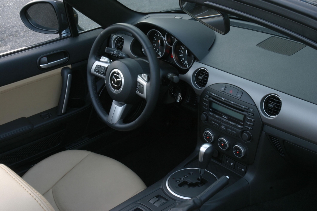 Fahrbericht Mazda MX-5 Roadster Coupé: Freizeitvergnügen