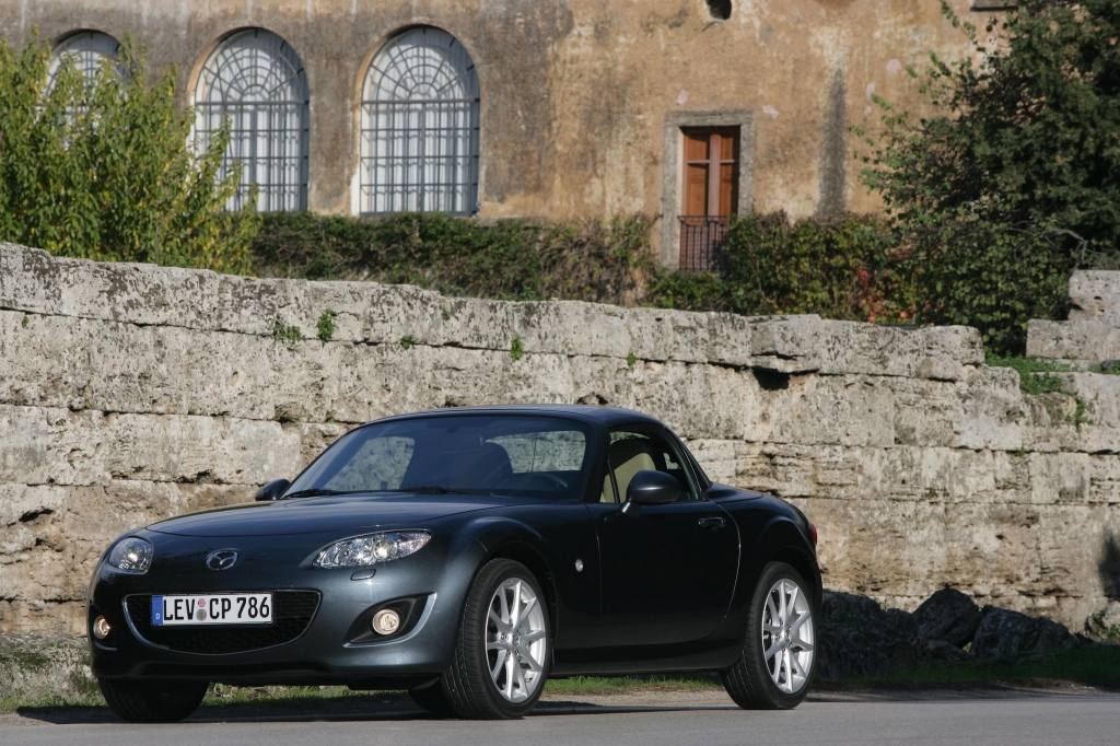 Fahrbericht Mazda MX-5 Roadster Coupé: Freizeitvergnügen