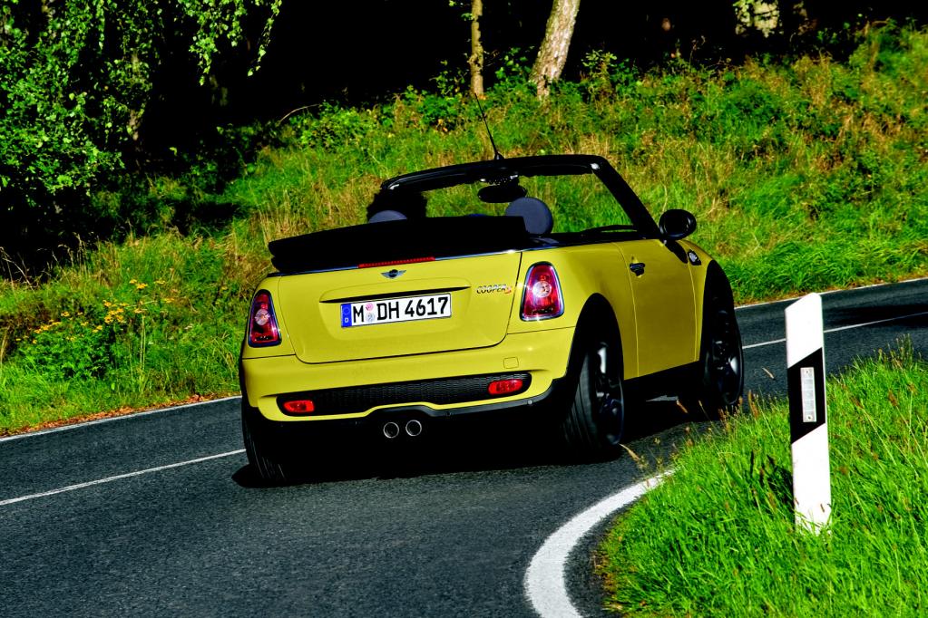 Fahrbericht Mini Coopers S Cabrio: Kult mit Schüttelfaktor 