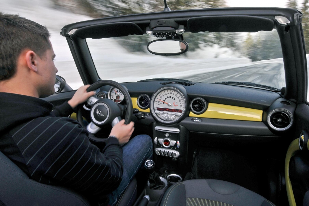 Fahrbericht Mini Coopers S Cabrio: Kult mit Schüttelfaktor 