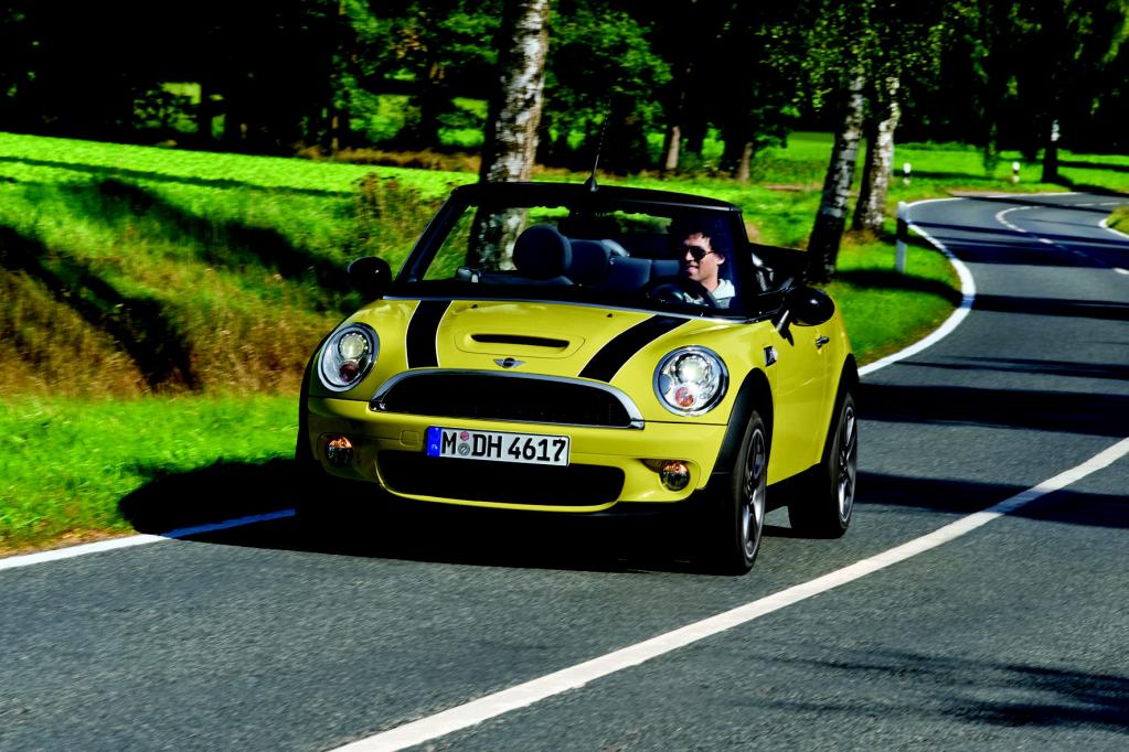 Fahrbericht Mini Coopers S Cabrio: Kult mit Schüttelfaktor 