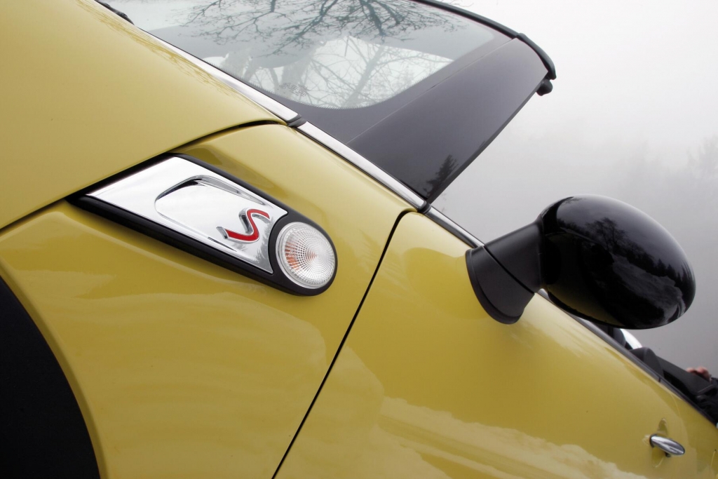 Fahrbericht Mini Coopers S Cabrio: Kult mit Schüttelfaktor 