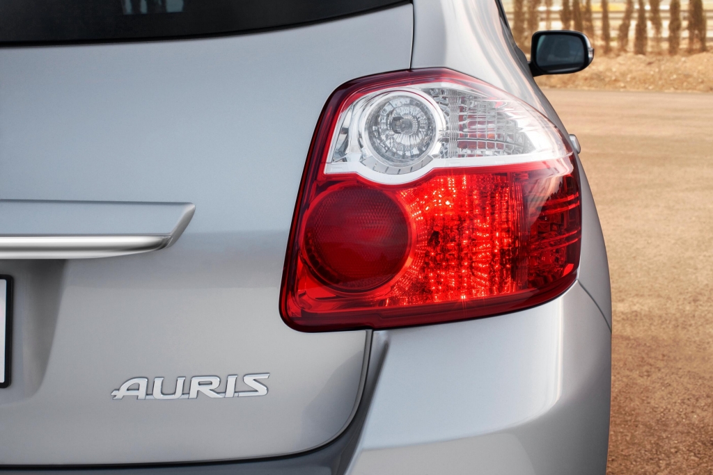 Fahrbericht Toyota Auris 2.0 D- 4D, Modell 2010: Mehrwert rundum