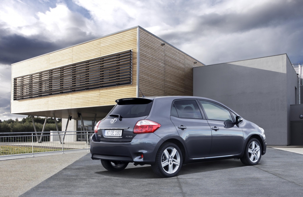 Fahrbericht Toyota Auris 2.0 D- 4D, Modell 2010: Mehrwert rundum
