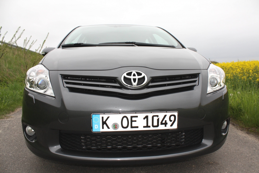 Fahrbericht Toyota Auris 2.0 D- 4D, Modell 2010: Mehrwert rundum