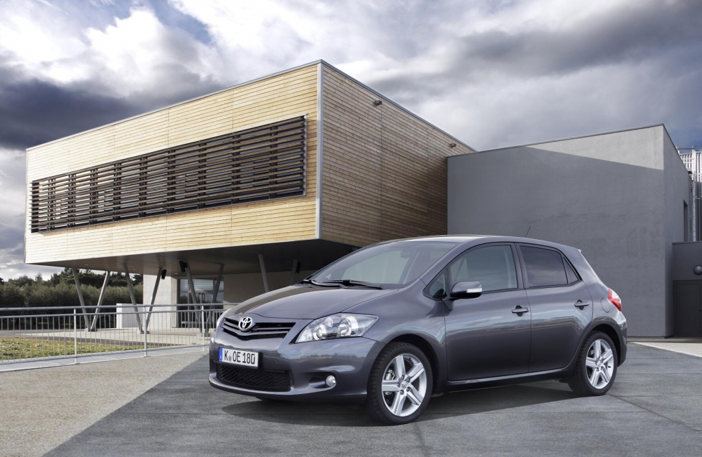 Fahrbericht Toyota Auris 2.0 D- 4D, Modell 2010: Mehrwert rundum