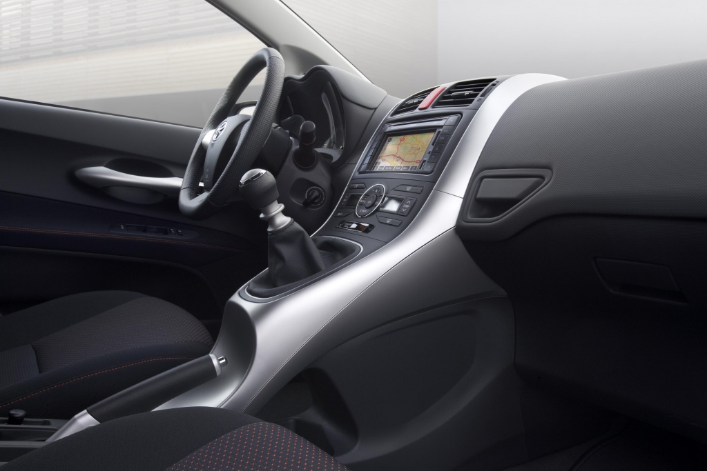 Fahrbericht Toyota Auris 2.0 D- 4D, Modell 2010: Mehrwert rundum