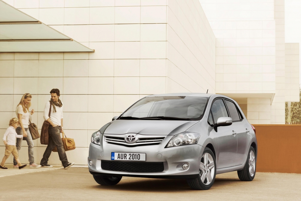 Fahrbericht Toyota Auris 2.0 D- 4D, Modell 2010: Mehrwert rundum