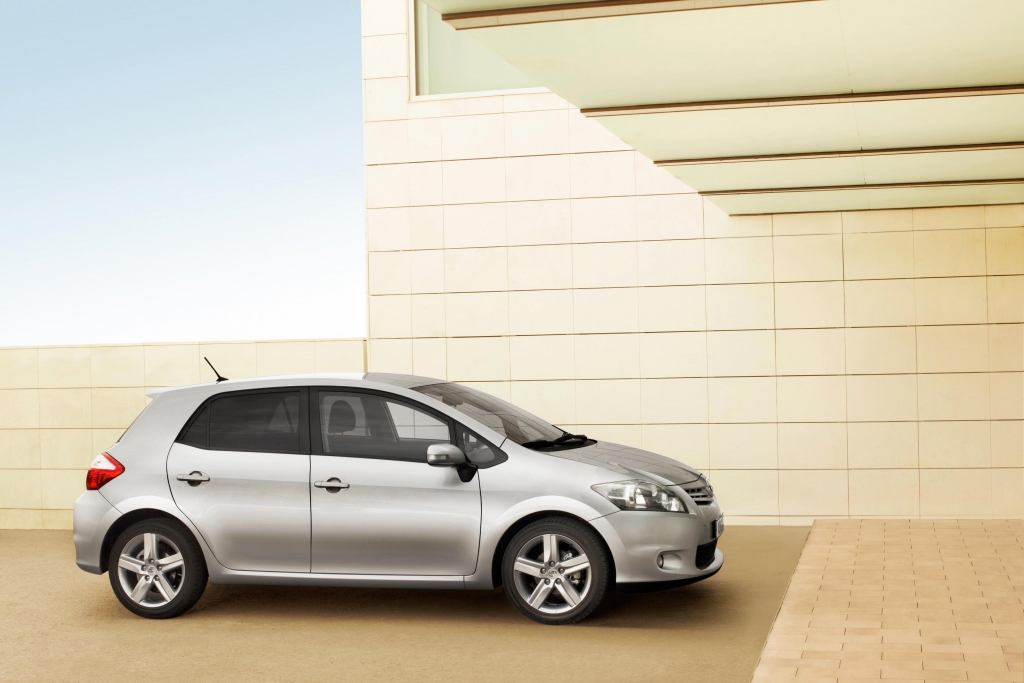 Fahrbericht Toyota Auris 2.0 D- 4D, Modell 2010: Mehrwert rundum