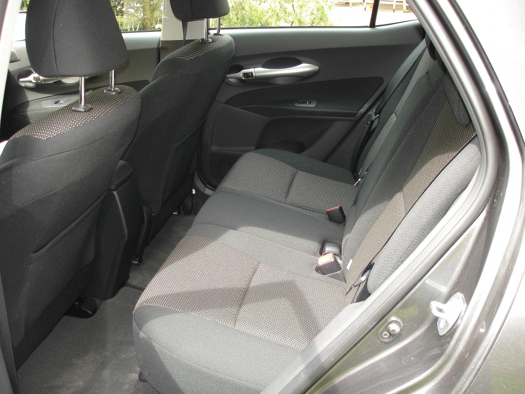 Fahrbericht Toyota Auris 2.0 D- 4D, Modell 2010: Mehrwert rundum