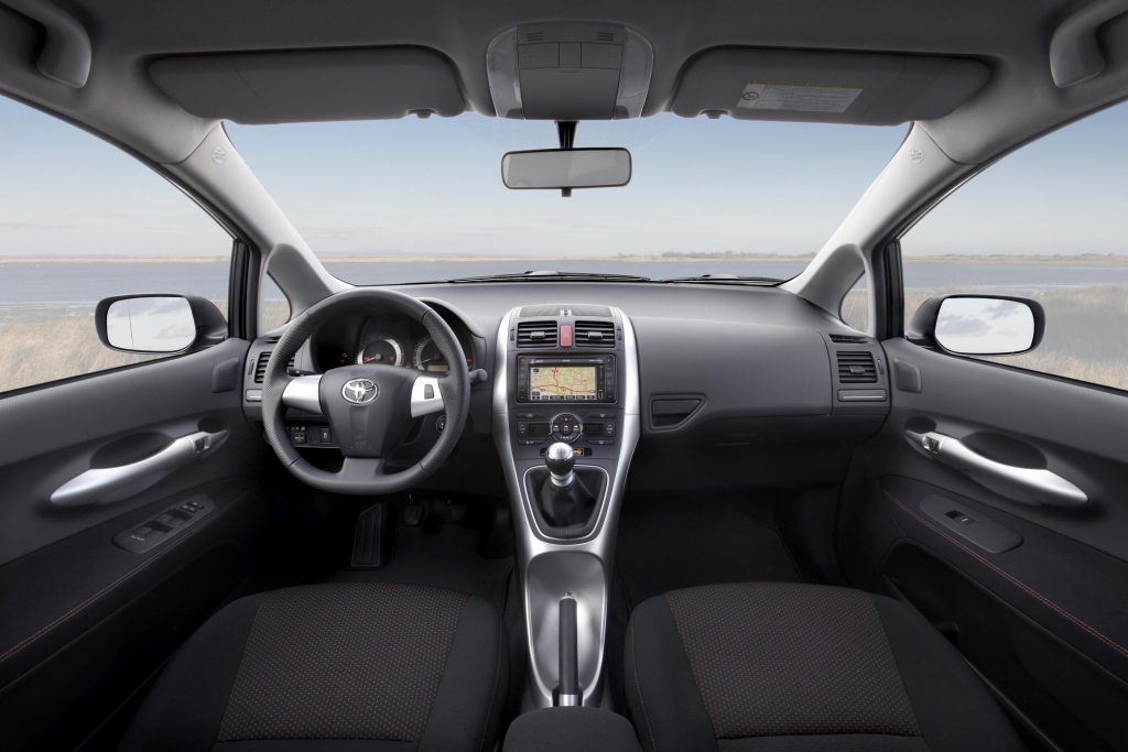 Fahrbericht Toyota Auris 2.0 D- 4D, Modell 2010: Mehrwert rundum