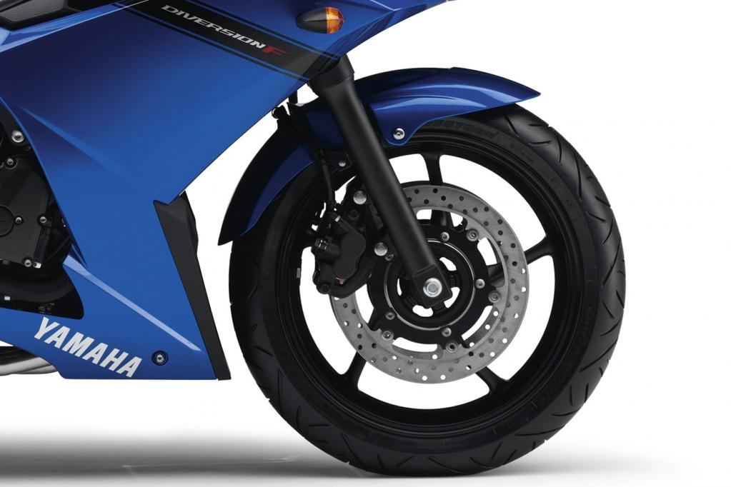 Fahrbericht Yamaha XJ6 Diversion F ABS: Ab durch die Mitte 