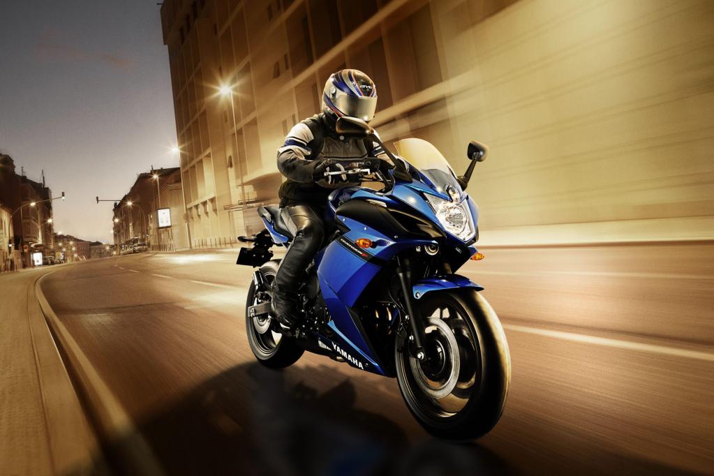 Fahrbericht Yamaha XJ6 Diversion F ABS: Ab durch die Mitte 