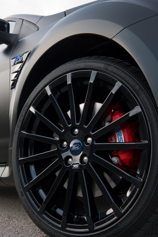 Ford Focus RS 500: Schwarze Maske 