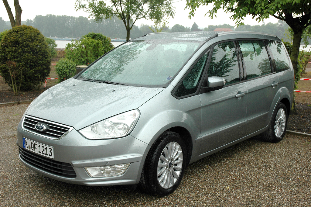 Ford aktuell: ... genauso wie in der Großraumlimousine Galaxy. 