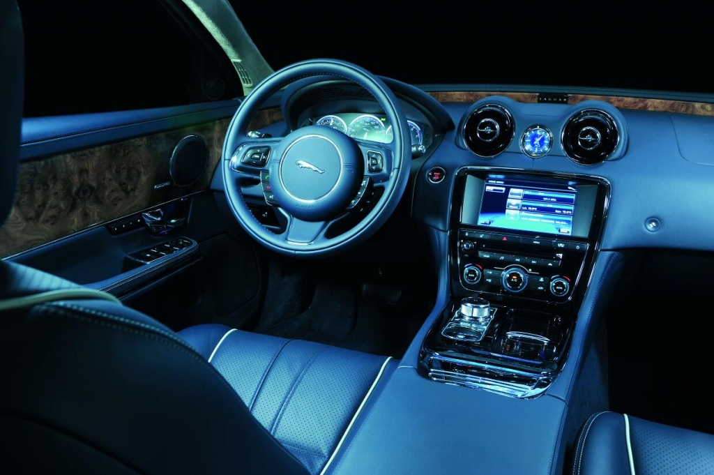 Frische beim Händler eingetroffen: Der neue Jaguar XJ 