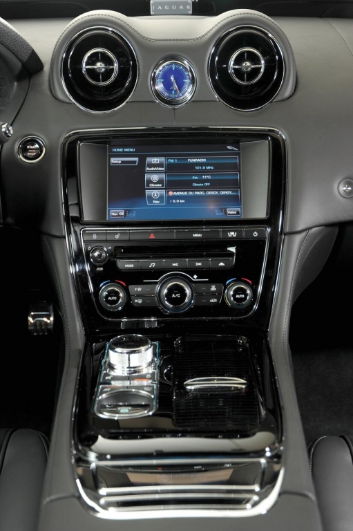Frische beim Händler eingetroffen: Der neue Jaguar XJ 