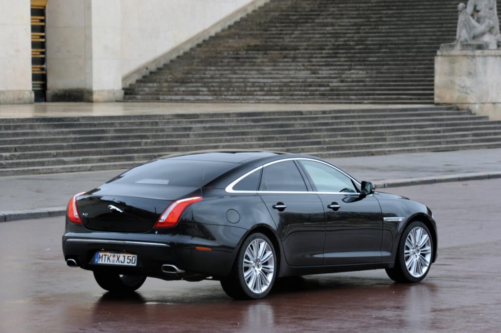 Frische beim Händler eingetroffen: Der neue Jaguar XJ 