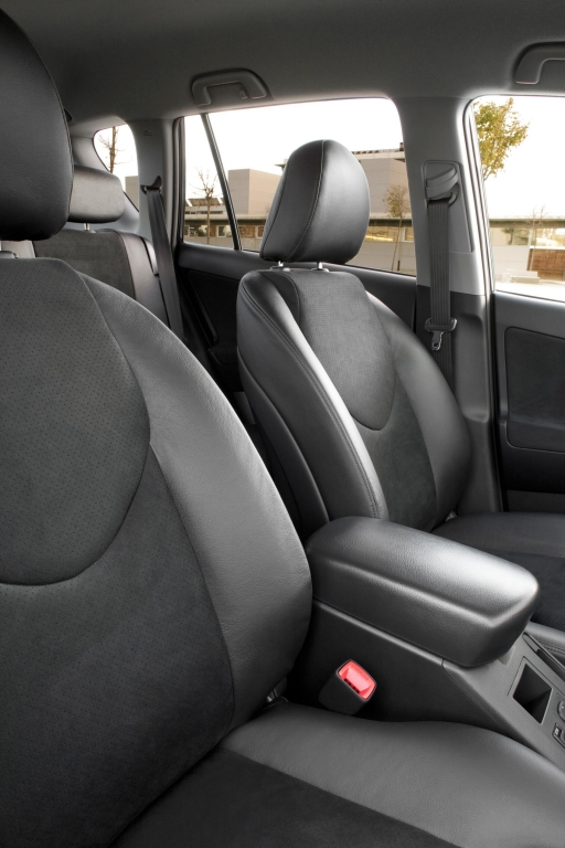 Gelifteter RAV4 kommt zu den Toyota-Händlern 