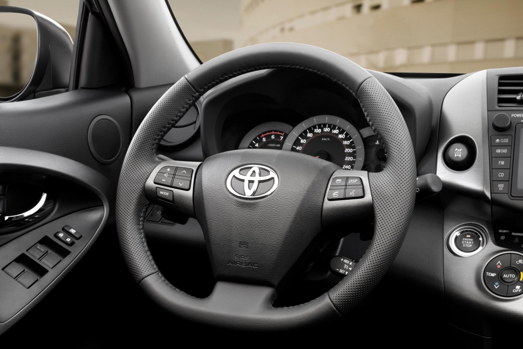 Gelifteter RAV4 kommt zu den Toyota-Händlern 