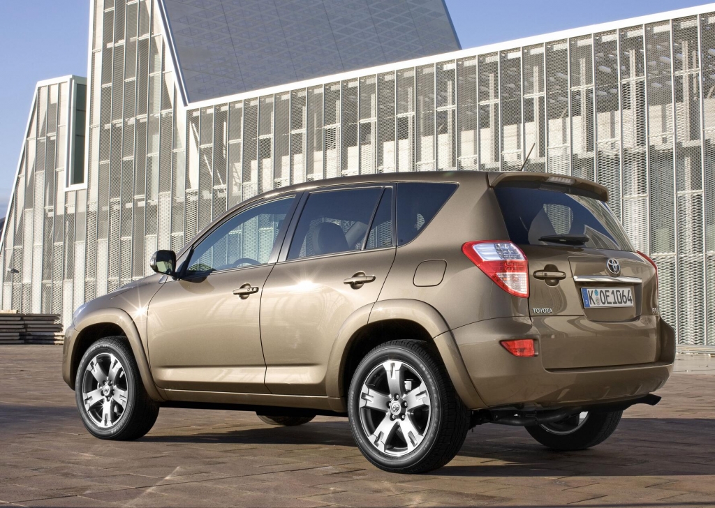 Gelifteter RAV4 kommt zu den Toyota-Händlern 