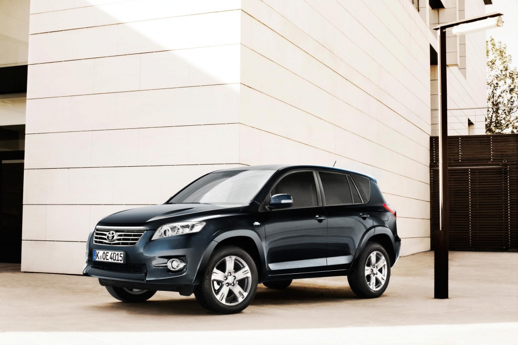 Gelifteter RAV4 kommt zu den Toyota-Händlern 