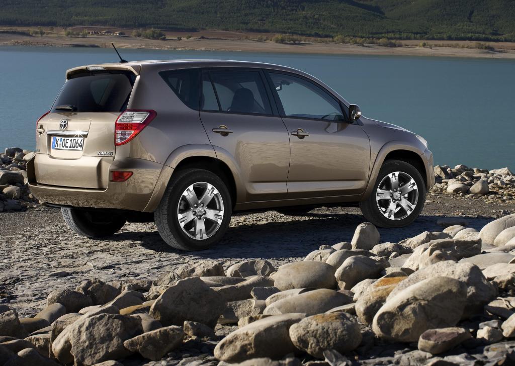 Gelifteter RAV4 kommt zu den Toyota-Händlern 