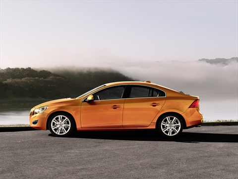 Genf 2010: Weltpremiere des Volvo S60 – Fußgängererkennung und neue GTDI-Benzin-Direkteinspritzer