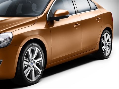 Genf 2010: Weltpremiere des Volvo S60 – Fußgängererkennung und neue GTDI-Benzin-Direkteinspritzer