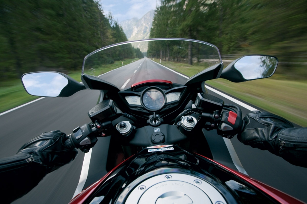 Honda VFR 1200 F DCT: Doppelt gekuppelt schiebt besser 