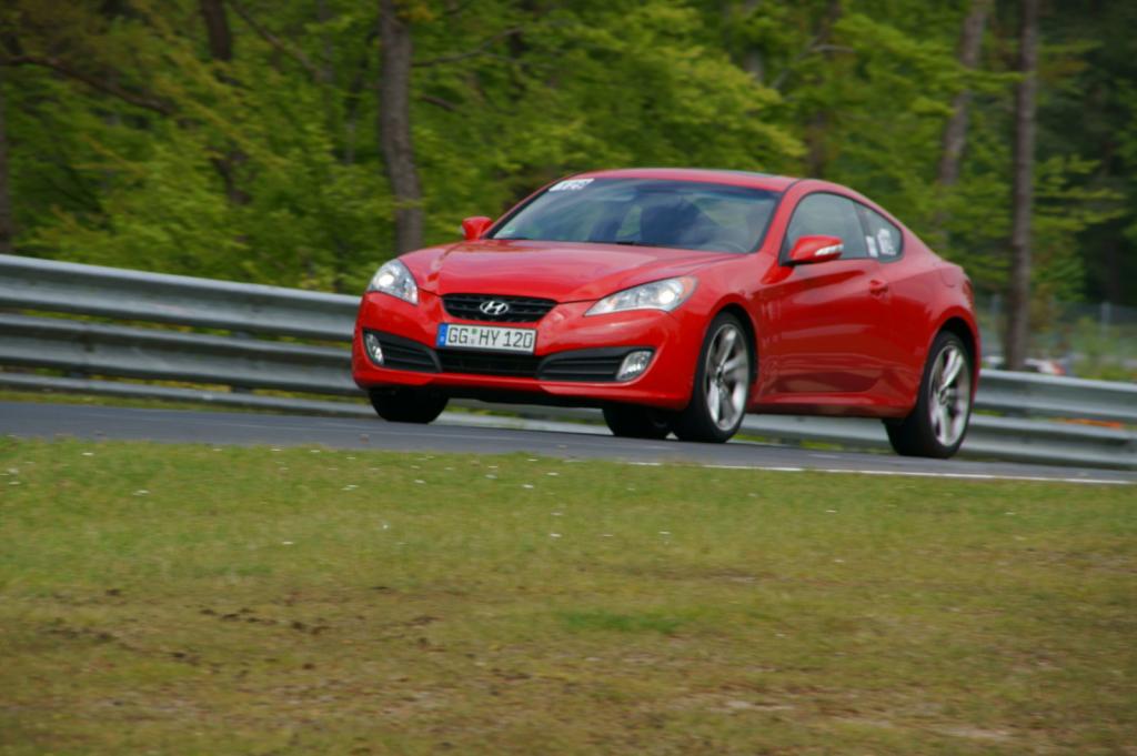 Hyundai Genesis Coupé auf der Nordschleife.