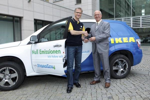 Ikea und Enertrag fahren Opel Hydrogen 4