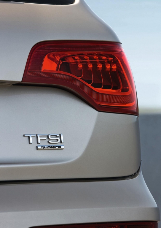 Im Audi Q7 arbeitet neue Achtstufen-tiptronic