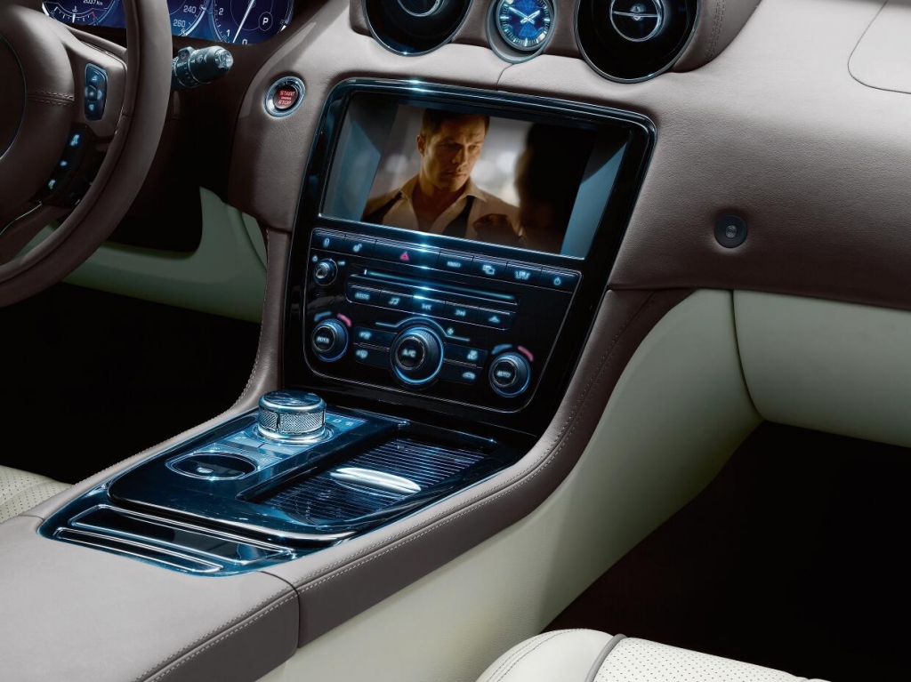 Jaguar XJ: Leichtbau-Limousine mit schwerem Erbe 