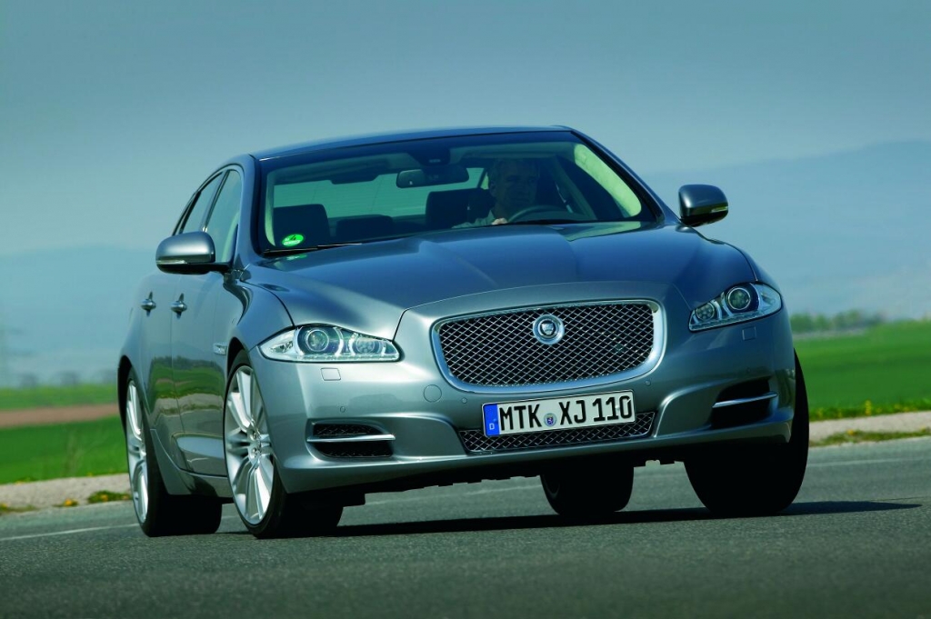 Jaguar XJ: Leichtbau-Limousine mit schwerem Erbe 