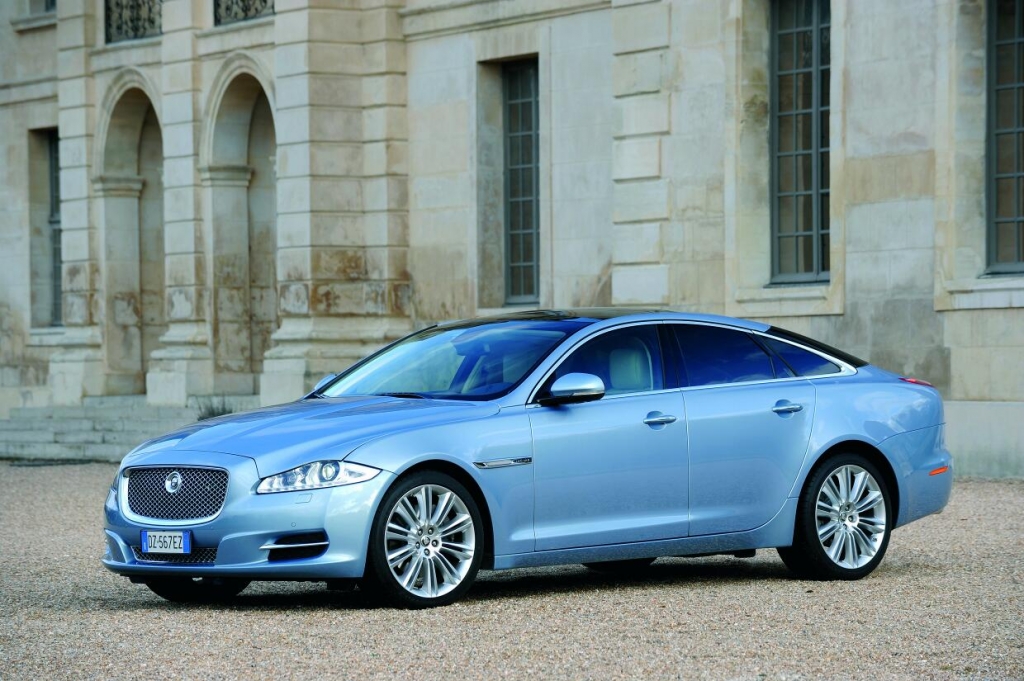 Jaguar XJ: Leichtbau-Limousine mit schwerem Erbe 