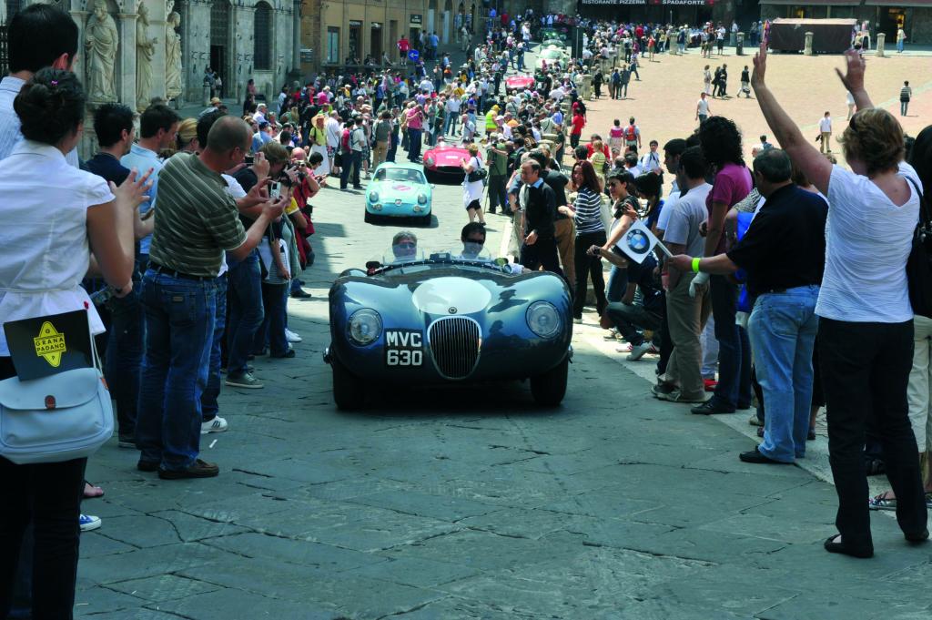 Jaguar schickt sechs Werkswagen zur Mille Miglia