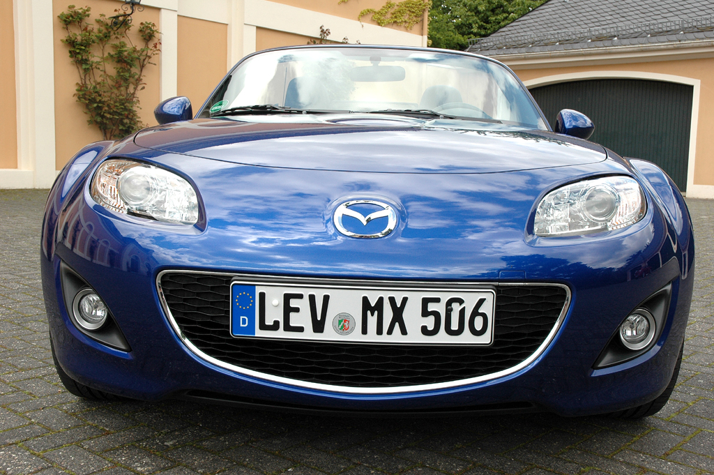 Mazda aktuell: Frontansicht des MX-5-Sondermodells. 