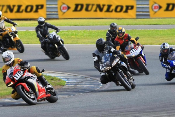 Mit dem Motorrad auf die Rennstrecke 