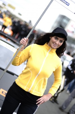 Motorsport-Arena Oschersleben sucht das ''Grid-Girl 2010''