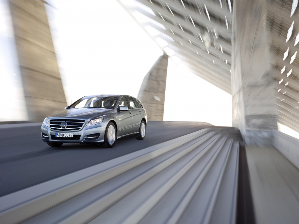 Neu bei Mercedes-Benz: R-Klasse und M-Klasse Grand Edition