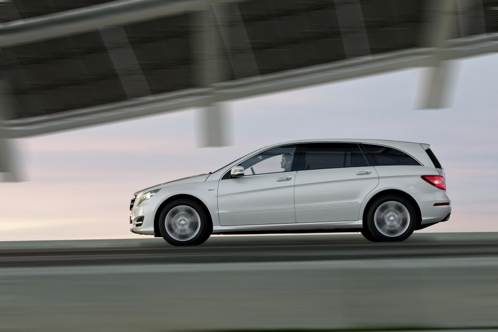 Neu bei Mercedes-Benz: R-Klasse und M-Klasse Grand Edition