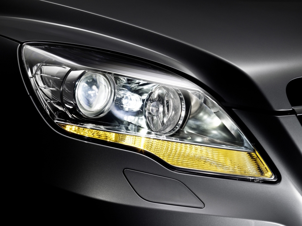 Neu bei Mercedes-Benz: R-Klasse und M-Klasse Grand Edition