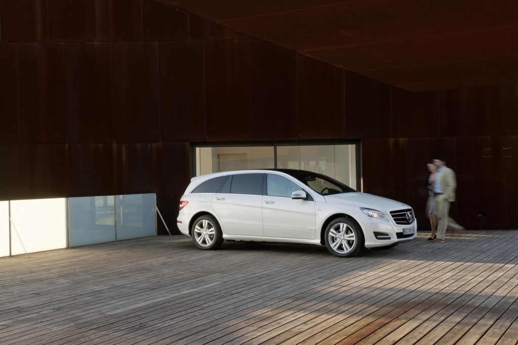 Neu bei Mercedes-Benz: R-Klasse und M-Klasse Grand Edition