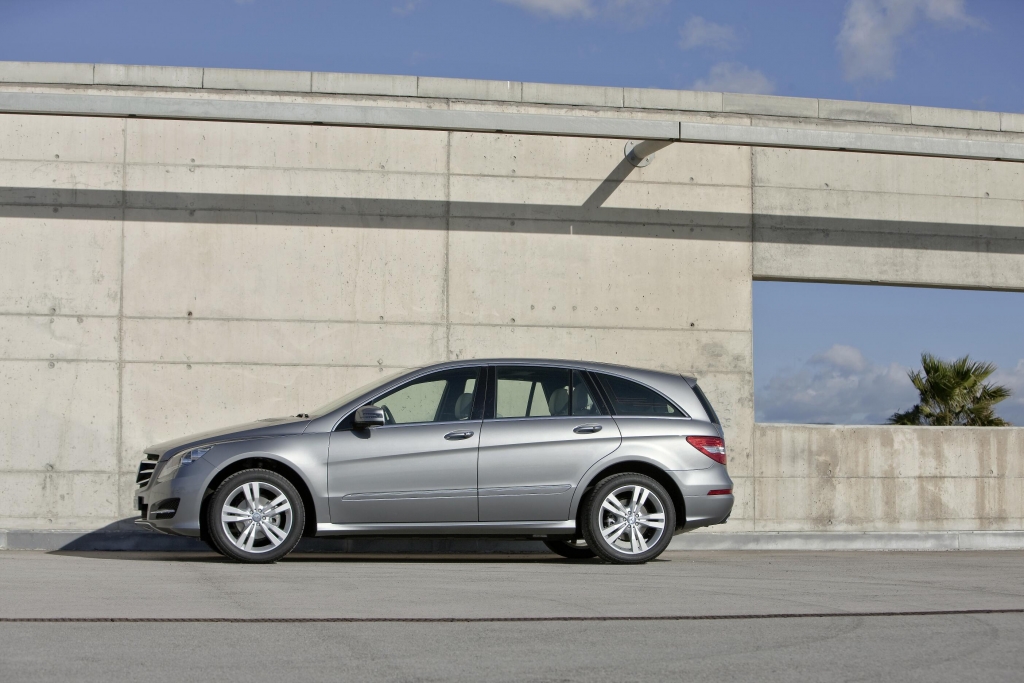 Neu bei Mercedes-Benz: R-Klasse und M-Klasse Grand Edition