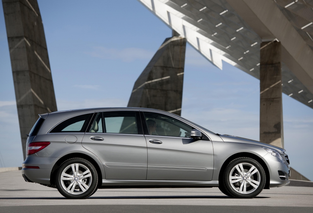 Neu bei Mercedes-Benz: R-Klasse und M-Klasse Grand Edition