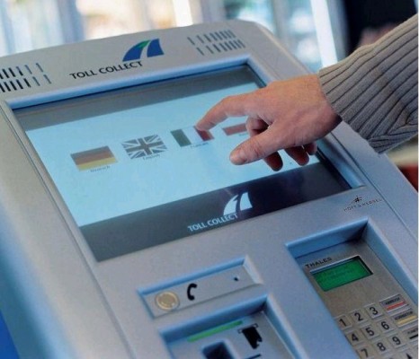 Neue Software an Lkw-Maut-Terminals 