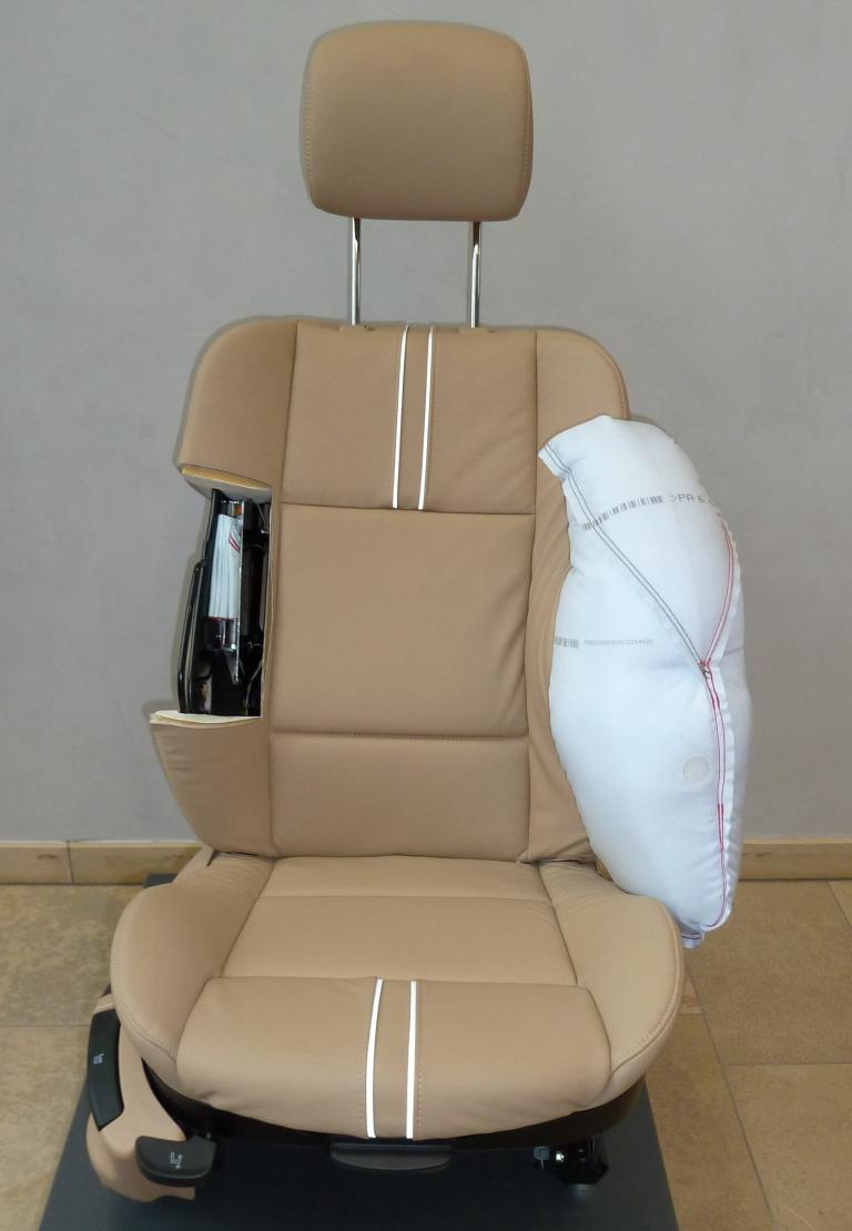 Neue TRW-Seitenairbags entfalten sich scheller