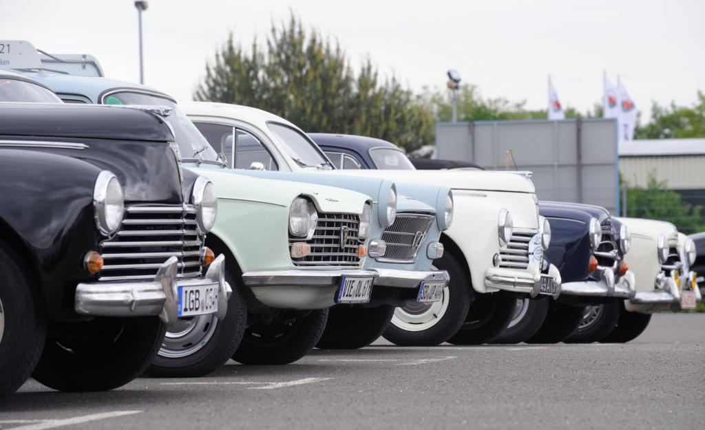 Oldtimertreffen bei Peugeot in Saarbrücken