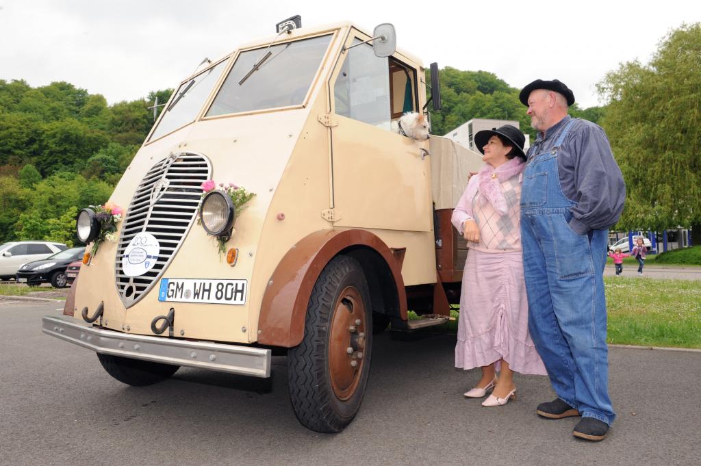 Oldtimertreffen bei Peugeot in Saarbrücken.